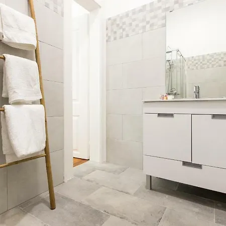 Secret & Charming Baixa 4 Bedroom *